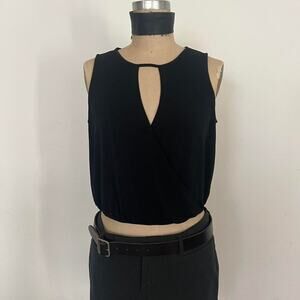 Nwt bcbg black keyhole